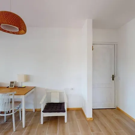 Sunny, Cosy And Relaxing Loft Lejlighed *